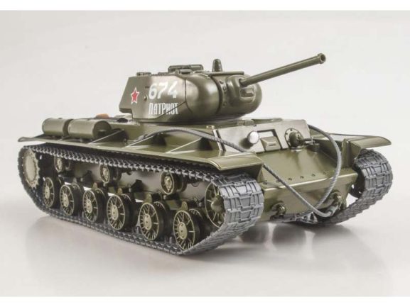 Советский скоростной тяжелый танк КВ-1С (Наши Танки №21) — изображение 3