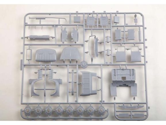 Топливозаправщик (бензовоз) ТСВ-6 (ЗИЛ-130) (ранний) (AVD Models) — изображение 18