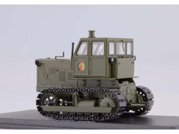 Трактор ЧТЗ-100 NVA (народная армия ГДР) — изображение 4