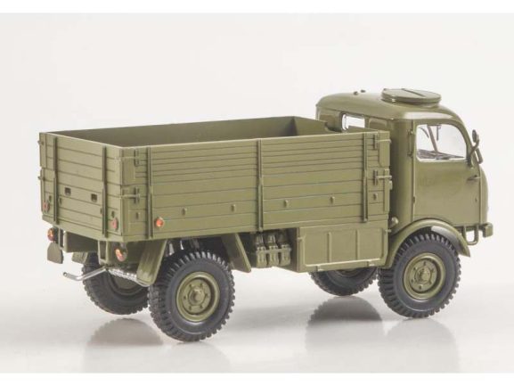 Грузовик Tatra-805 бортовой — изображение 2