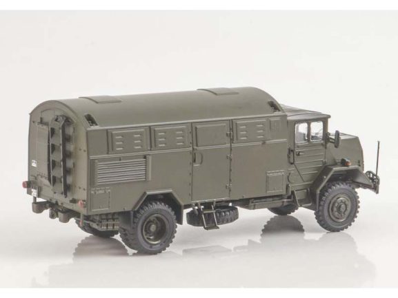 Грузовик MAN-630 хаки кунг — изображение 2