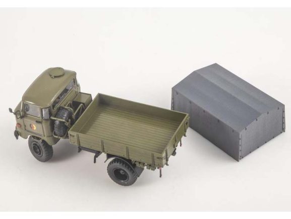 Грузовик IFA W50LA 4×4 бортовой с тентом NVA (народная армия ГДР) — изображение 5