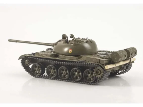 Советский средний танк Т-55 (Наши Танки №27) — изображение 3