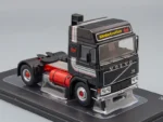 Седельный тягач Volvo F12 1981 черный/красный — изображение 3