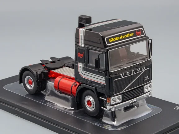 Седельный тягач Volvo F12 1981 черный/красный — изображение 3