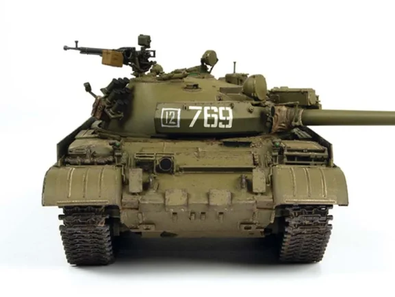 Советский средний танк Т-62М — изображение 4
