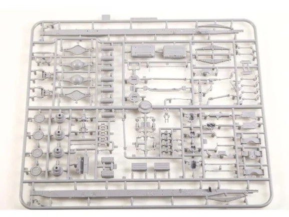 Грузовик ЗИЛ-133ГЯ бортовой (1:35) (AVD Models) — изображение 6