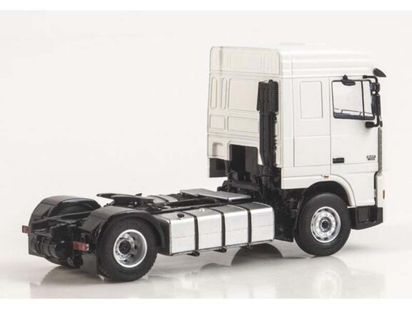 Седельный тягач DAF 95XF 430 белый — изображение 2