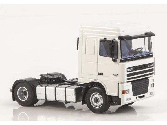 Седельный тягач DAF 95XF 430 белый — изображение 3